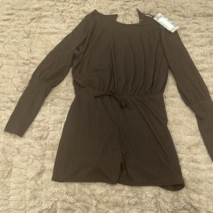 Black one piece short set